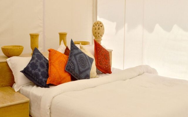 Desert Gateway Resorts