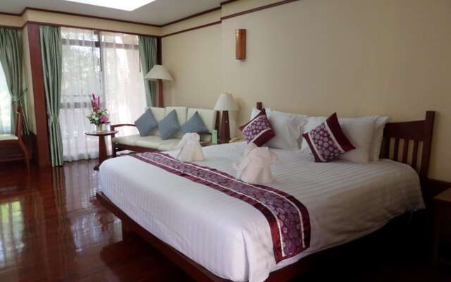 Sappraiwan Elephant Resort & Sanctuary