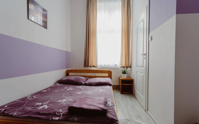 Tara Hostel
