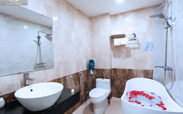 GRAD Queen Luxury Hotel