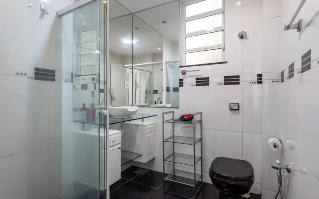 Perfect in Copacabana Comfortable Room Br401