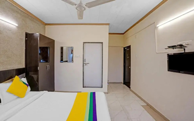 Itsy Hotels Aakash,100 Mts From Sardar Patel Stadium