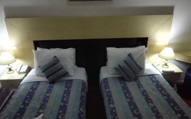 Aracan Pyramids Hotel