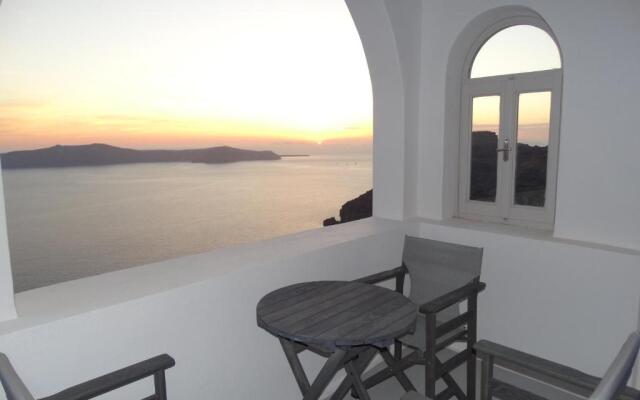 Yposkafo Suites - Private Studio - Santorini