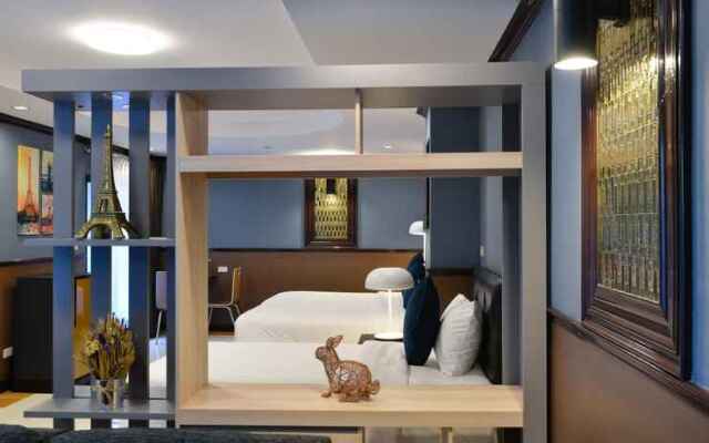 The Breton Hotel Media