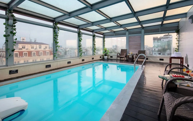 Skylark Boutique Hotel