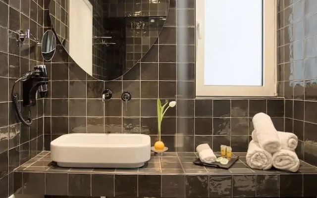 Happiness Luxury Central Apartment