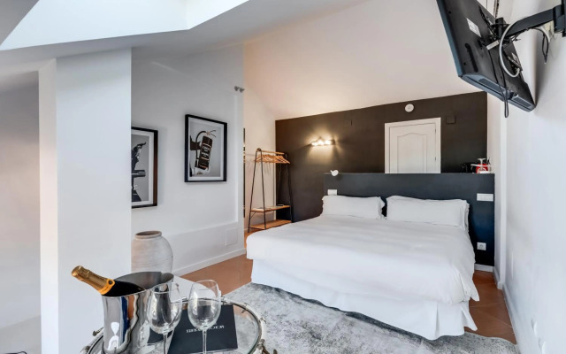 Molo Luxury Suites Puerto Banus