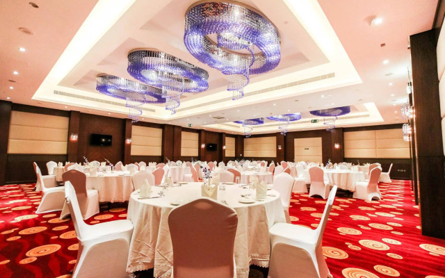 Blumont Capital Hotel (formerly Danat Capital)