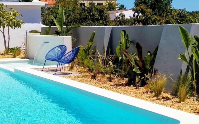 Vila Milreu Guest House