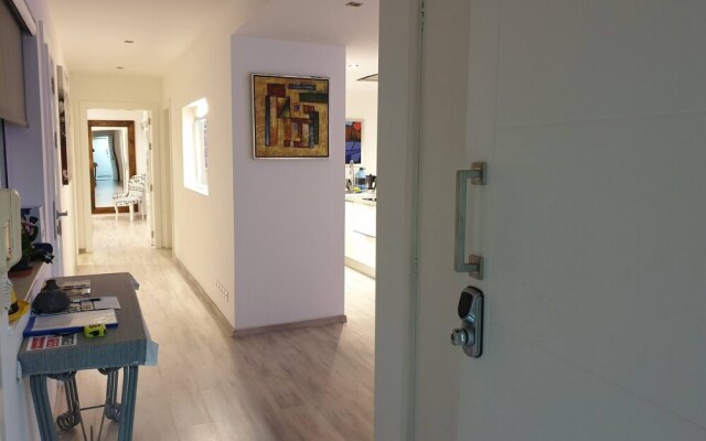 Apartment With Pool Near Beach In St Julians