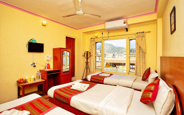 Hotel Grand Holiday
