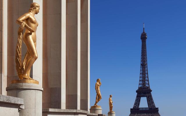Plaza Tour Eiffel Hotel