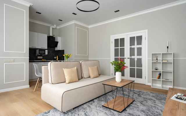 Letyourflat (Лэтюфлэт) на набережной канала Грибоедова 44