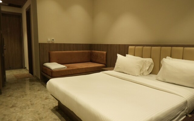 Mansa Club And Resort