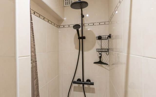 Nice Apartment on the 4th Floor for Family