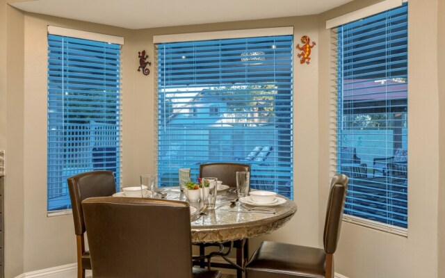 Rusty Spur by BlueBarrel Homes