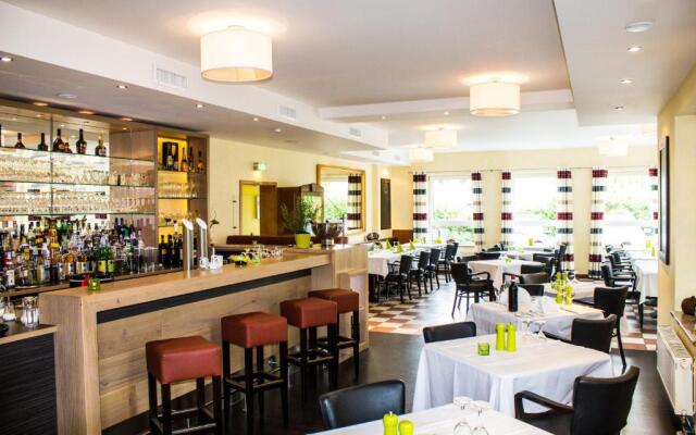 Hotel Parqeo Im A66