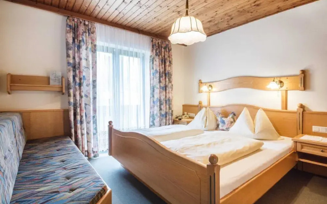 Appealing Apartment in Kleinarl With Ski-storage
