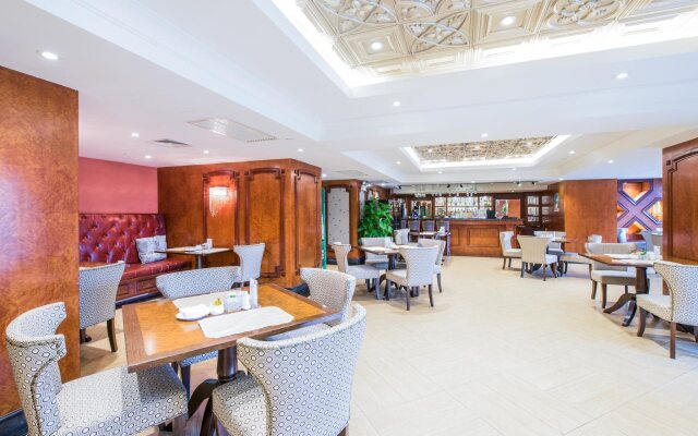Paramount Gallery Hotel