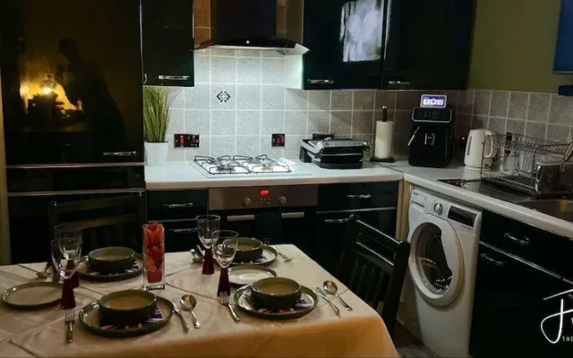Luxurious and Cozy Apartment