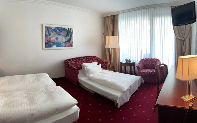Bernstein Villa Kastania