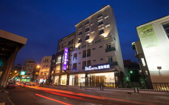 S&E Hotel
