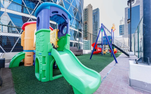 Well-furnished 3 Bedroom in Park Towers Difc