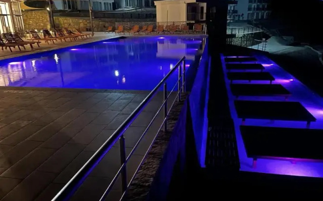 Ni Marin Hotel