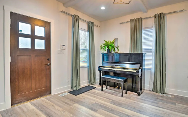 Indianapolis Vacation Home: 3 Mi to Dtwn!