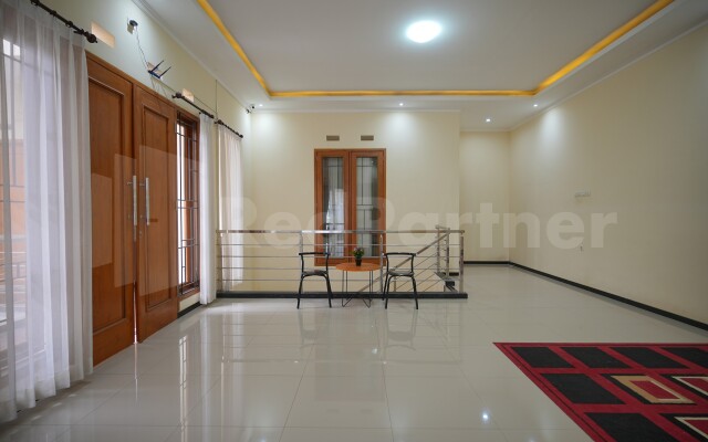 One & Quin Guest House Syariah