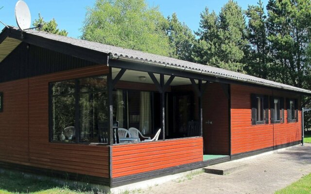 6 Person Holiday Home in Hals