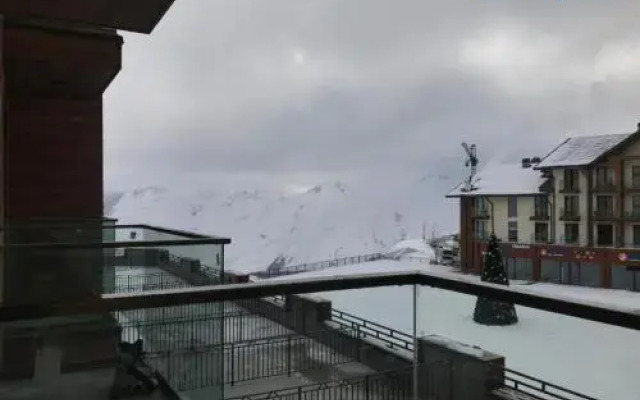 New Gudauri 2