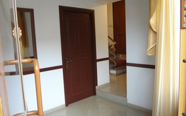 Hotel Noy