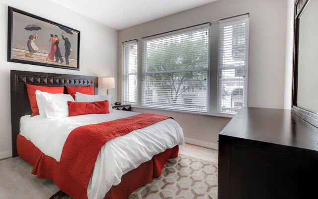 Global Luxury Suites at The White House