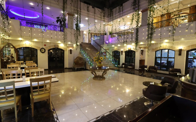 Larsa Hotel