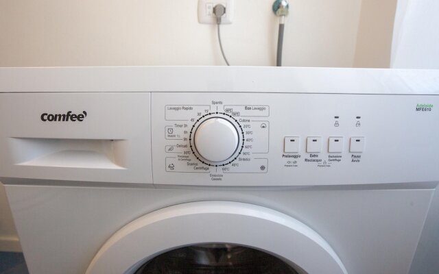 Home Hotel -  Anacreonte 7