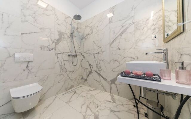 Beachfront Villa Baronessa with Pool