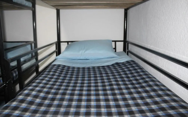 Hostal Betania - Hostel