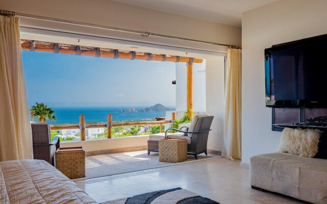 Expansive Views of Famous Cabo Arch: Villa Sirena