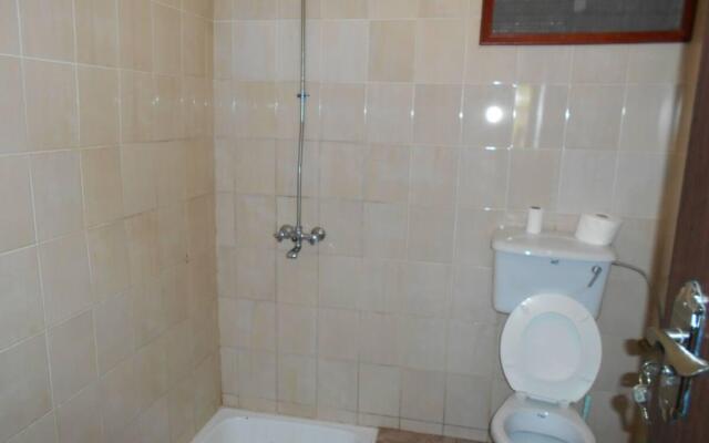 J-Courts Bed & Comfort