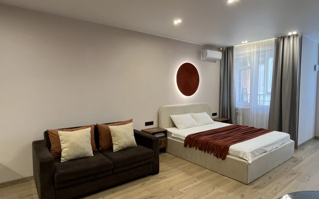 Квартира Дизайнерская Студия Напротив Роял Парка