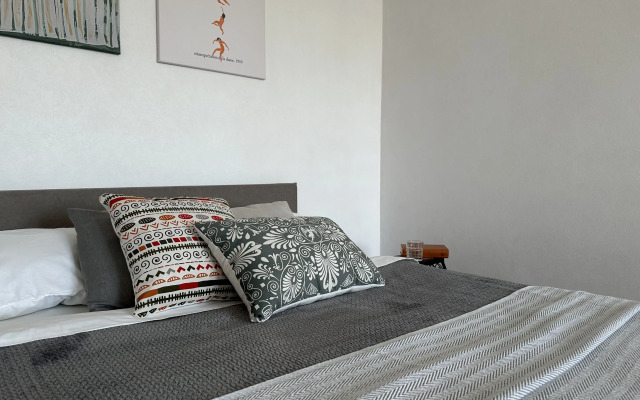 Uyutnaya Kvartira s Parkovkoy Flat