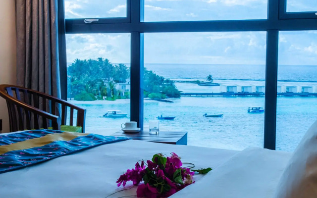 Beach Hotel Guraidhoo