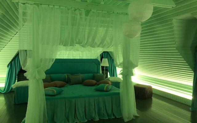Staryij Zamok Hotel