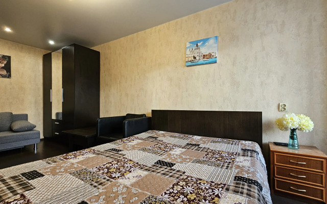 Maryin Dom Na Malysheva, 7 Flat