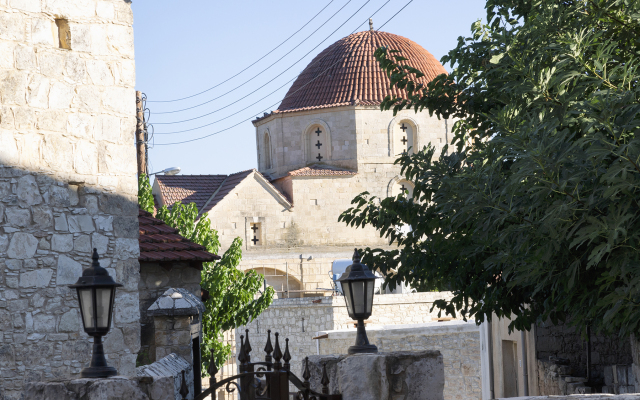 Salamiou Stone House Villa