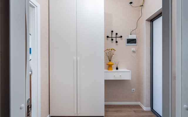Classic Studio V Yanino Flat
