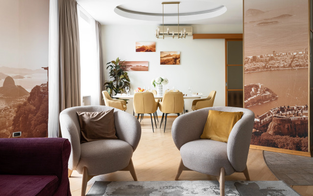 GM Solnechnaya Trekhkomnatnaya v dvuh shagah ot Naberezhnoj Apartments