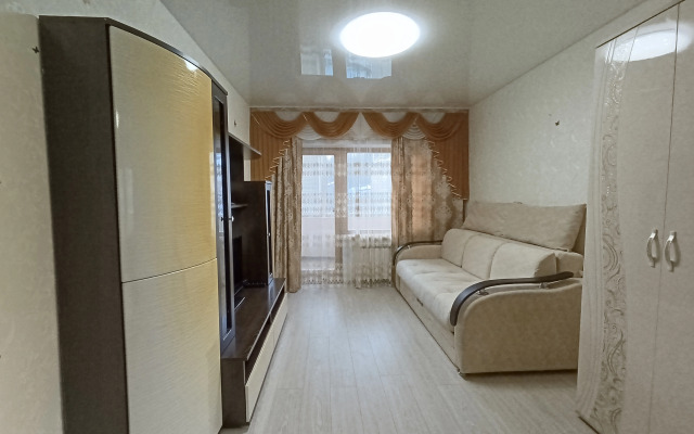 Trekhkomnatnaya  Flat
